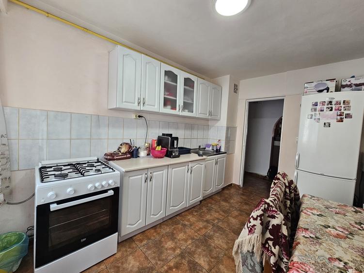 Apartament 4 camere,2 bai,2 balcoane etaj 2 zona Dorobanti - 2