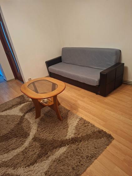 Garsonieră decomandată în Central