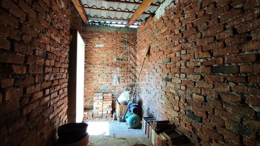 Casa la curte comuna 4 camere, zona Centrala - 26