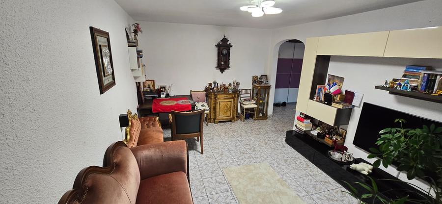 3 camere de vanzare Focsani, ultracentral - 29