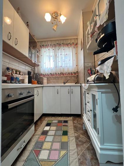 Apartament cu 2 camere semidecomandat în Vitan