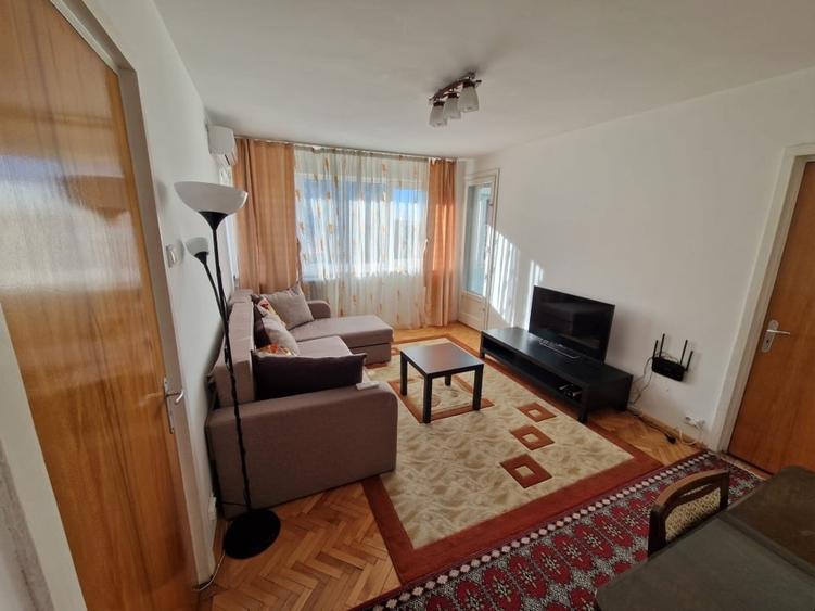 Apartament cu 2 camere semidecomandat, mobilat în Bucureștii Noi
