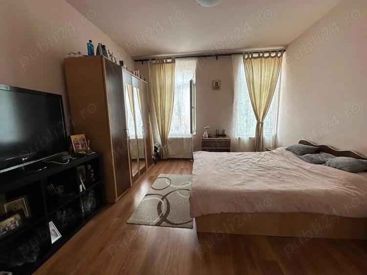 Apartament cu 4 camere decomandat, mobilat în Ultracentral