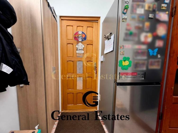 Apartament cu 2 camere semidecomandat în Mircea cel Bătrân