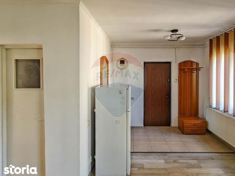 Apartament cu 3 camere, mobilat în Mărăști