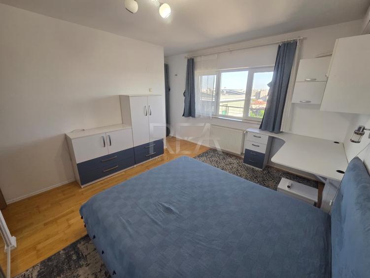 Apartament cu 3 camere decomandat, mobilat în Tei