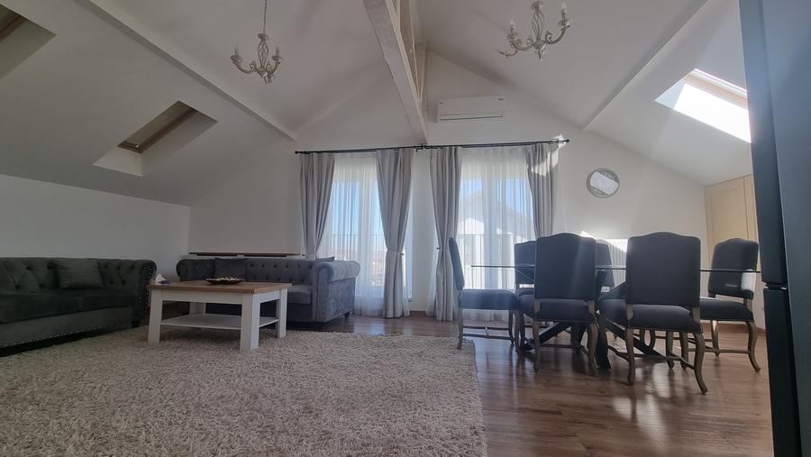 Apartament cu 3 camere decomandat, mobilat în Odăi