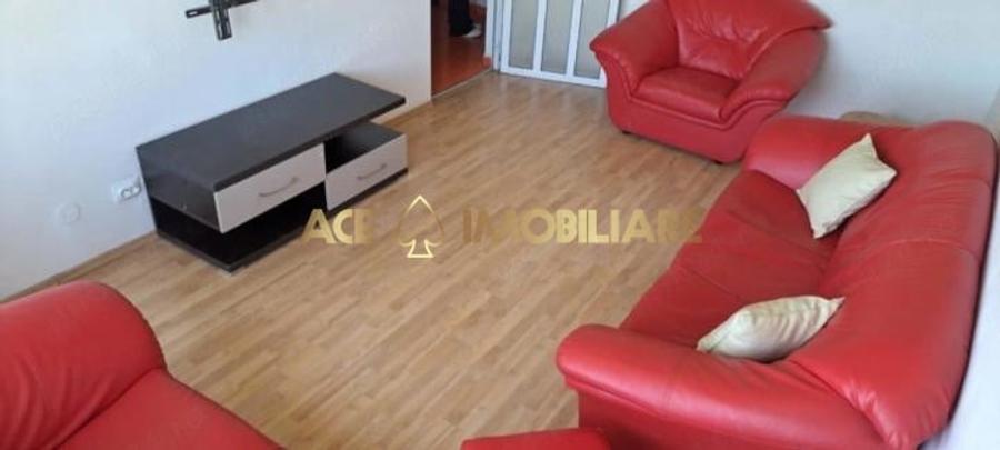 Apartament cu 3 camere decomandat, mobilat în Sălăjan