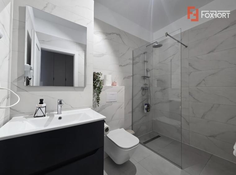 Apartament cu 2 camere semidecomandat, mobilat în Intim