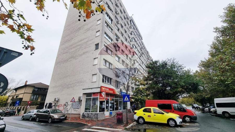 Garsonieră decomandată, mobilată în P-ța Muncii