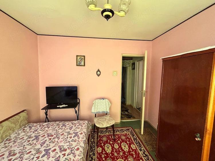 Apartament cu 3 camere decomandat în Nord