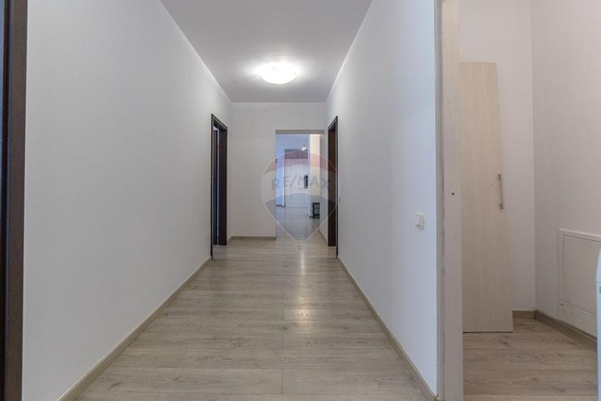 Apartament cu 4 camere de inchiriat Tampa Gardens Racadau etaj 10/12 - 7