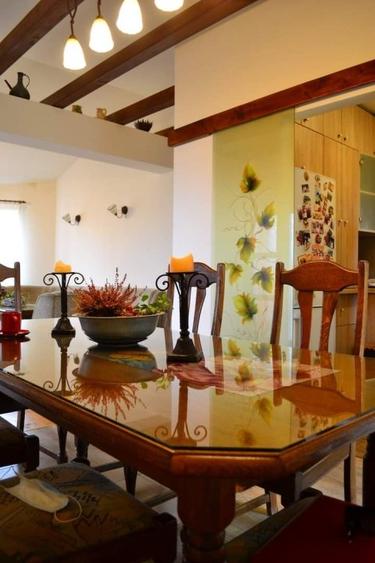 Giroc - Vatra satului- casa parter - 3 camere- 130 mp utili - 7