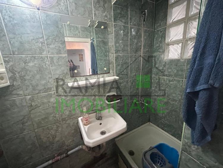 Garsoniera de vanzare in Tractorul - 5