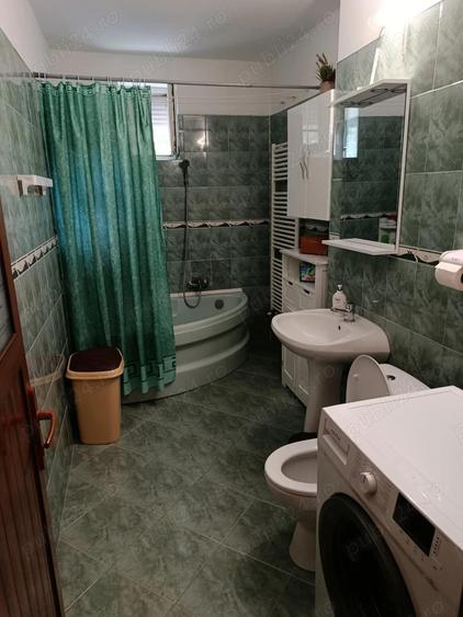 Vand apartament 2 camere decomandat - 2