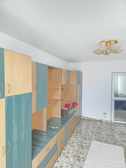 Iancului , 2 minute metrou - 6