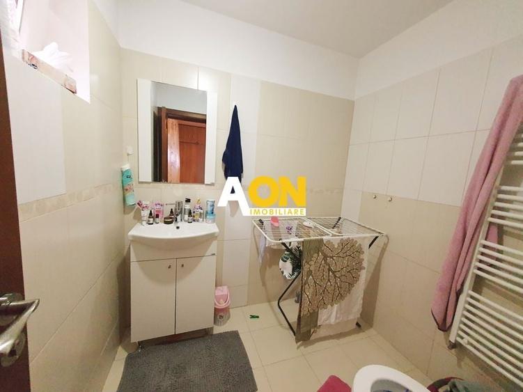 Casa pt 2 familii sau pt. clinica medicala, 8 camere, 486 mp teren - 9