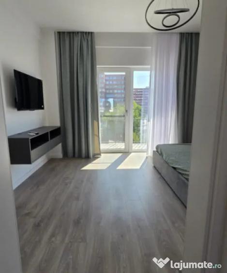 Apartament cu 2 camere decomandat în Kamsas