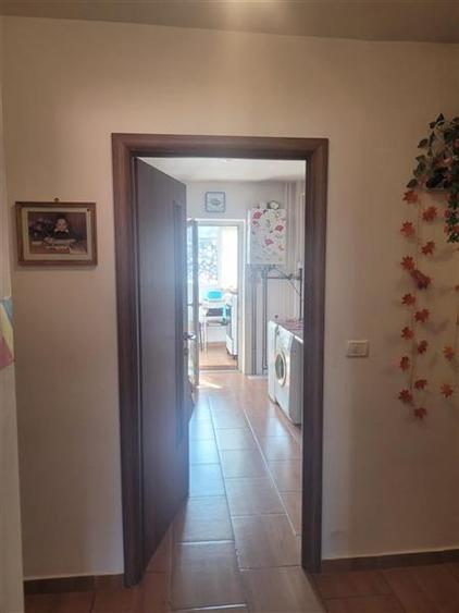 Apartament 3 camere decomandat, Zona Mioritei - 7
