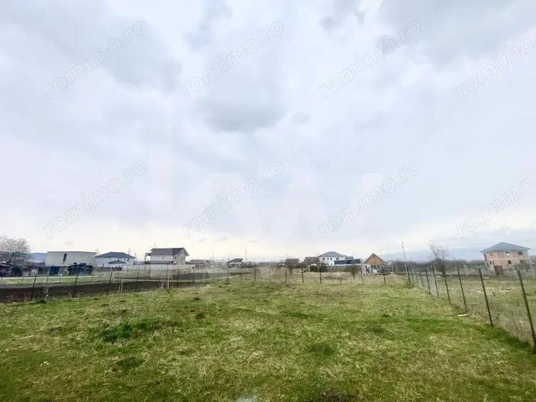 Teren de casa individuala de vanzare Sibiu 500mp PUZ 20mp deschidere - 1