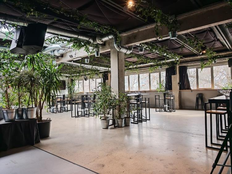 Spațiu 576mp+120mp curte la 5 minute de Metrou Pipera - 2