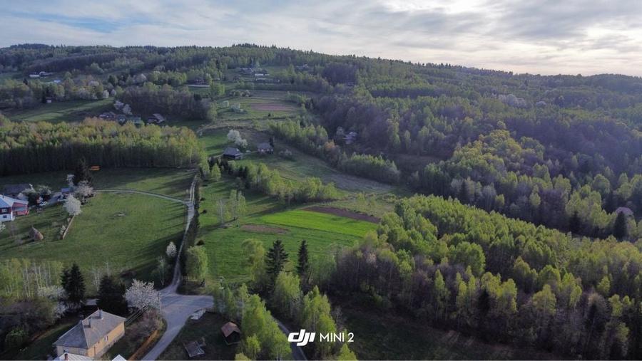 Vand teren cu casa 4ha - 5