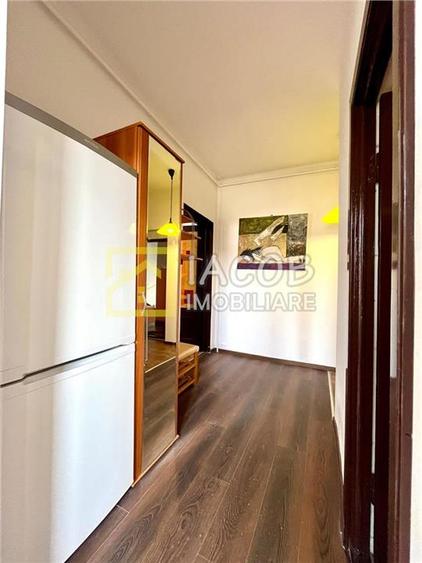 Garsoniera de Inchiriat- Ultracentral - 6