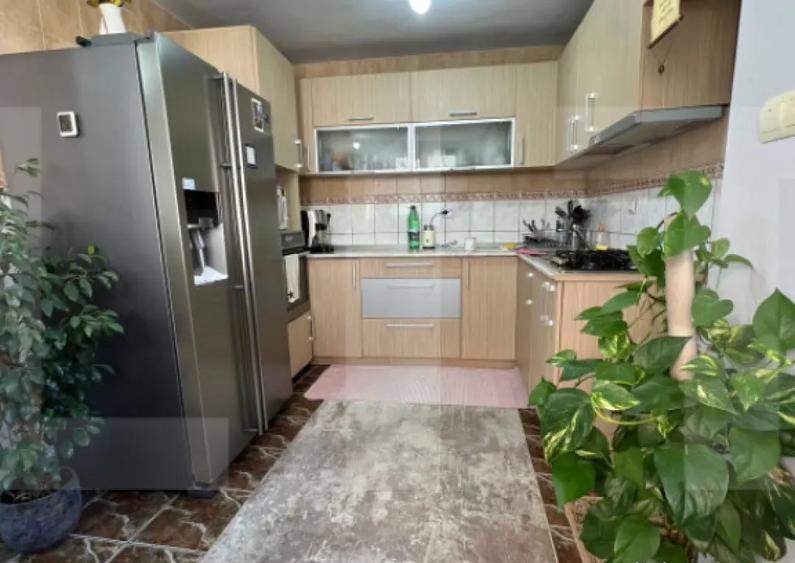Casa de vanzare, 158 mp, zona Ronat - 6