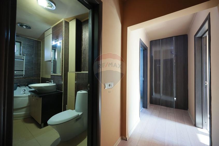 Apartament cu 3 camere de închiriat, în zona Rogerius - 17