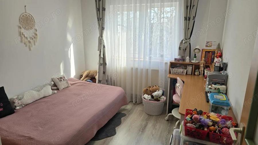 Vand apartament cu 3 camere decomandat in Deva, ultracentral (Al. Neptun), et 3, mobilat, utilat - 12