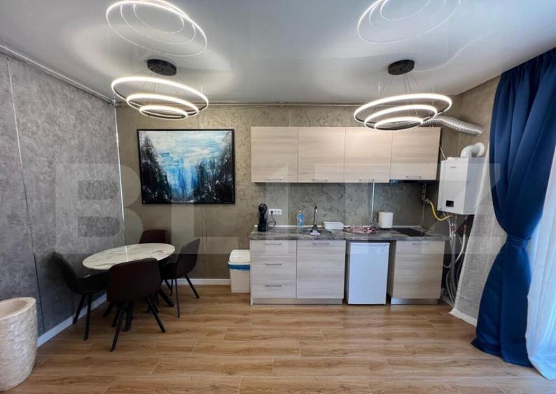 Doua apartamente cu 2 camere, cu vedere la mare Prima li - 8