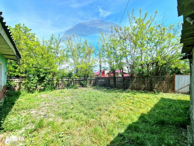 Casa Batraneasca cu Teren Intravilan 358 mp Barati - 2