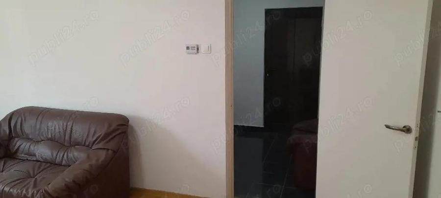 garsoniera la parter pe str.M.Viteazu - 1