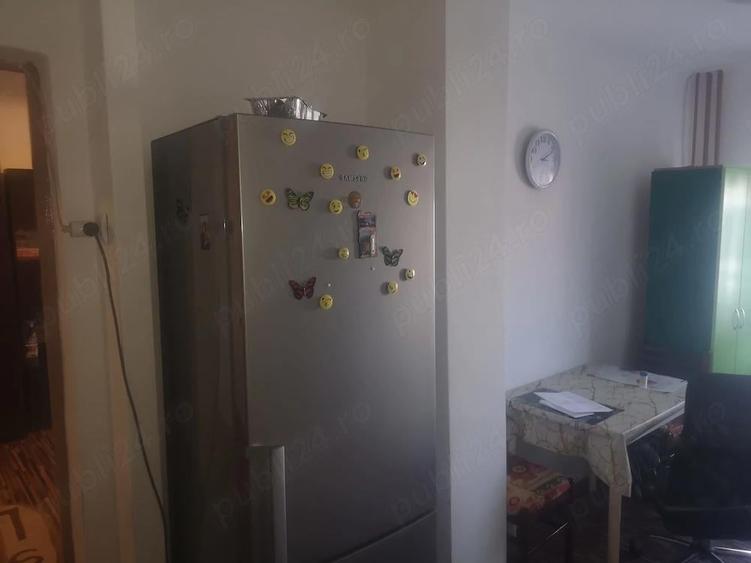 Inchiriez Garsoniera Valea Rosie - 3