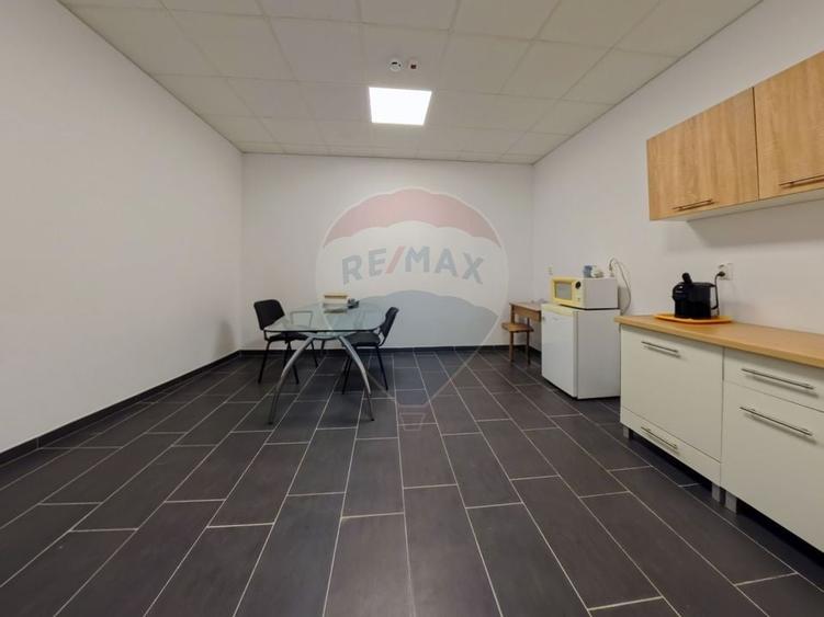 Hala de inchiriat Clasa A, TRC PARK zona Metro - Bacau - 12