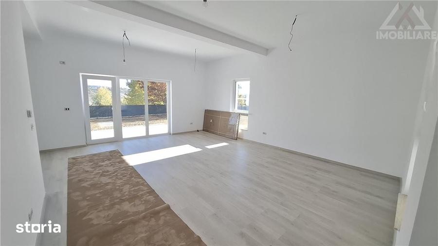 Casă cu 4 camere cu Teren 600 Mp în Valea Lupului