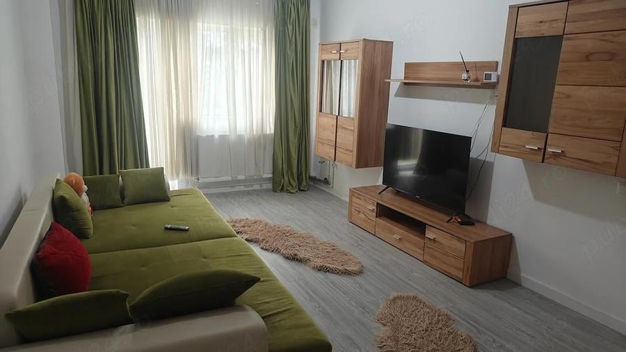 Inchiriez apartament ultracentral - 2