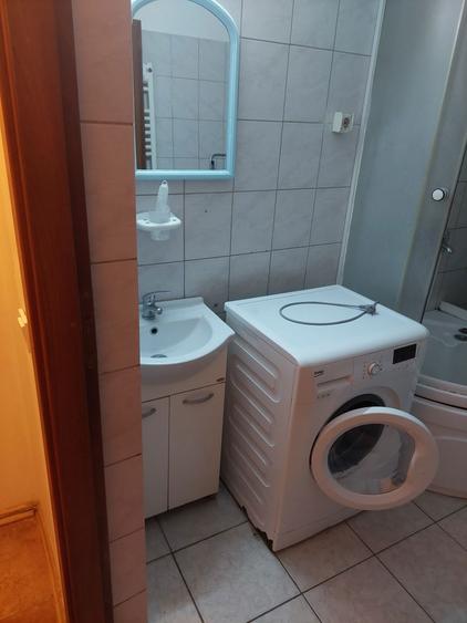 Garsoniera decomandata, centrala, AC, ultracentral , Muzeul Olteniei - 6