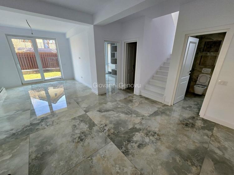 Casă cu 4 camere în Valea Lupului