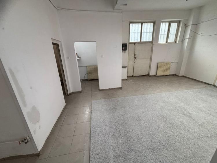 De Inchiriat! Hala depozit si birouri - 16