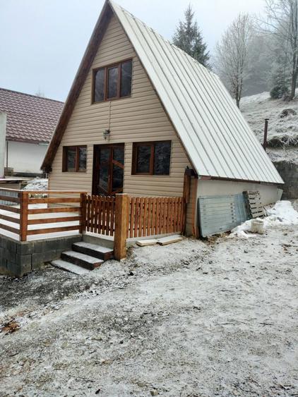 Cabana de Vanzare - 1