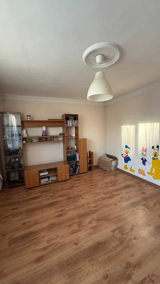 Apartament 2 camere decomandat zona nord Calea lui Traian - 4