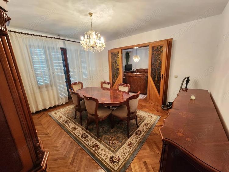 Casă cu Teren 800 Mp în Central