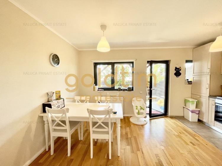 Duplex cu 4 camere cu Canalizare în Odăi
