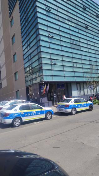 Unirii-Matei Basarab- Sectia 10 Politie-Garsoniera 46m2 -Bloc VIP - 1