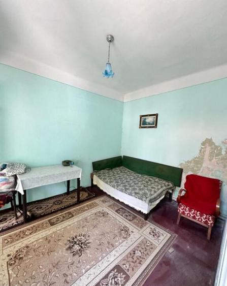 Proprietate 2 corpuri situata in zona Tomis I - 3