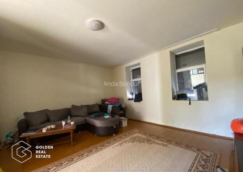 Casa cu 4405 mp teren, in Localitatea Cerna, Comuna Lieblie