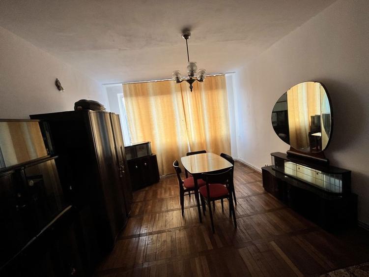 Vand apartament cu 3 camere decomandat - 7