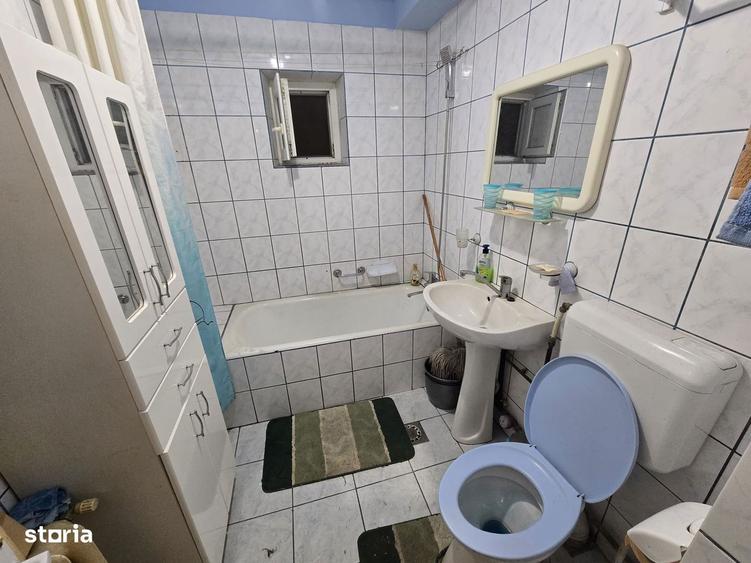 Resita, apartament 3 camere, decomandat, 86 mp, Lunca , zona Politie - 16