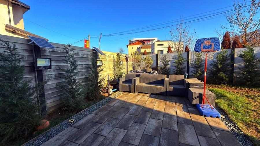 Vila 4 camere | Teren 251 mp | 2 parcari | 10 min Metrou - 20